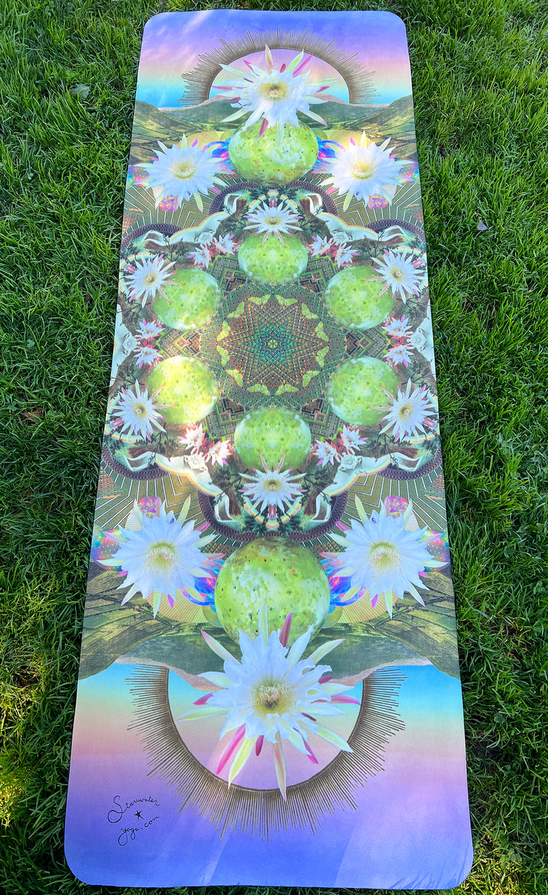 FORTUNE FULFILLMENT // Telluric Bloom Yoga Mat